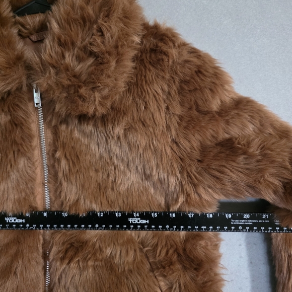 Abercrombie & Fitch Womens Brown Cropped Faux Fur Jacket Size Small - Picture 3 of 12